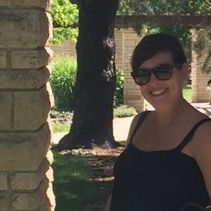 Meet your Posher, Angie